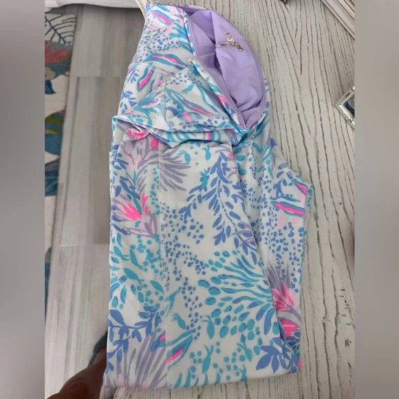 Lilly Pulitzer Pastel Patterned Leggings - Picture 6 of 6